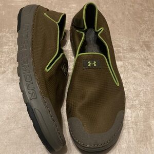 Under Armour Spike Camp Slip On Shoes Size 10.5